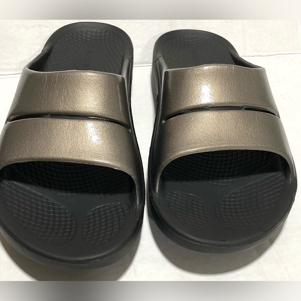 OOFOS Metallic Pewter Slide Sandals - Picture 2 of 11